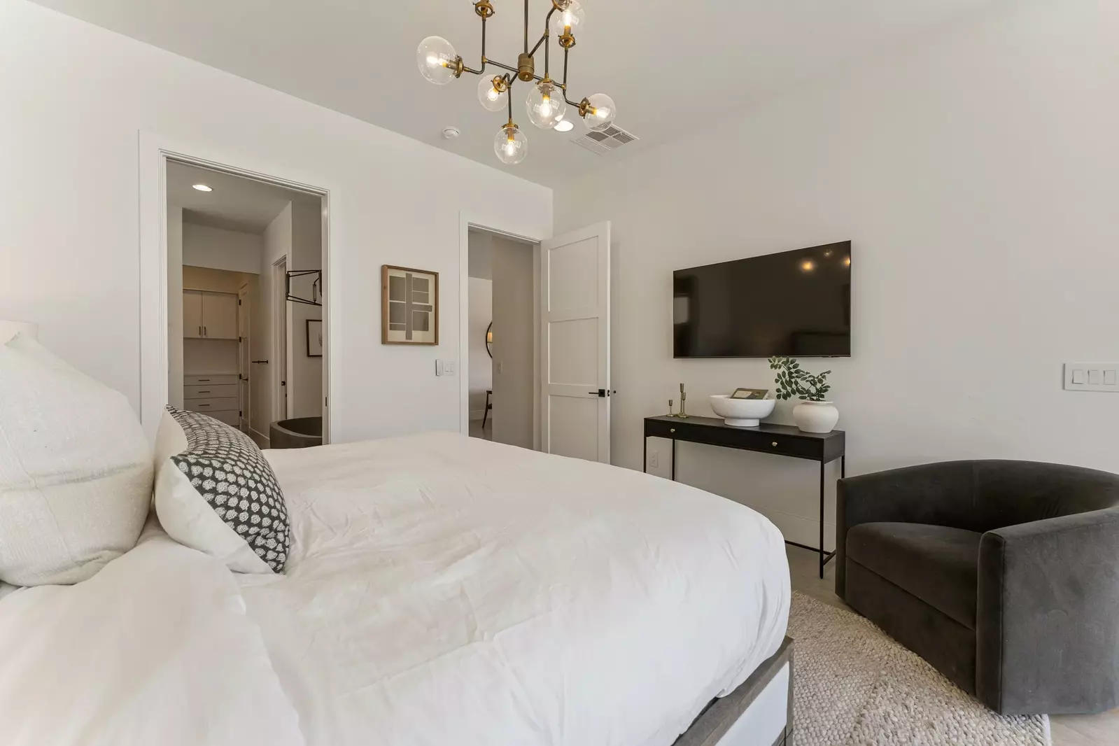 King Bedroom