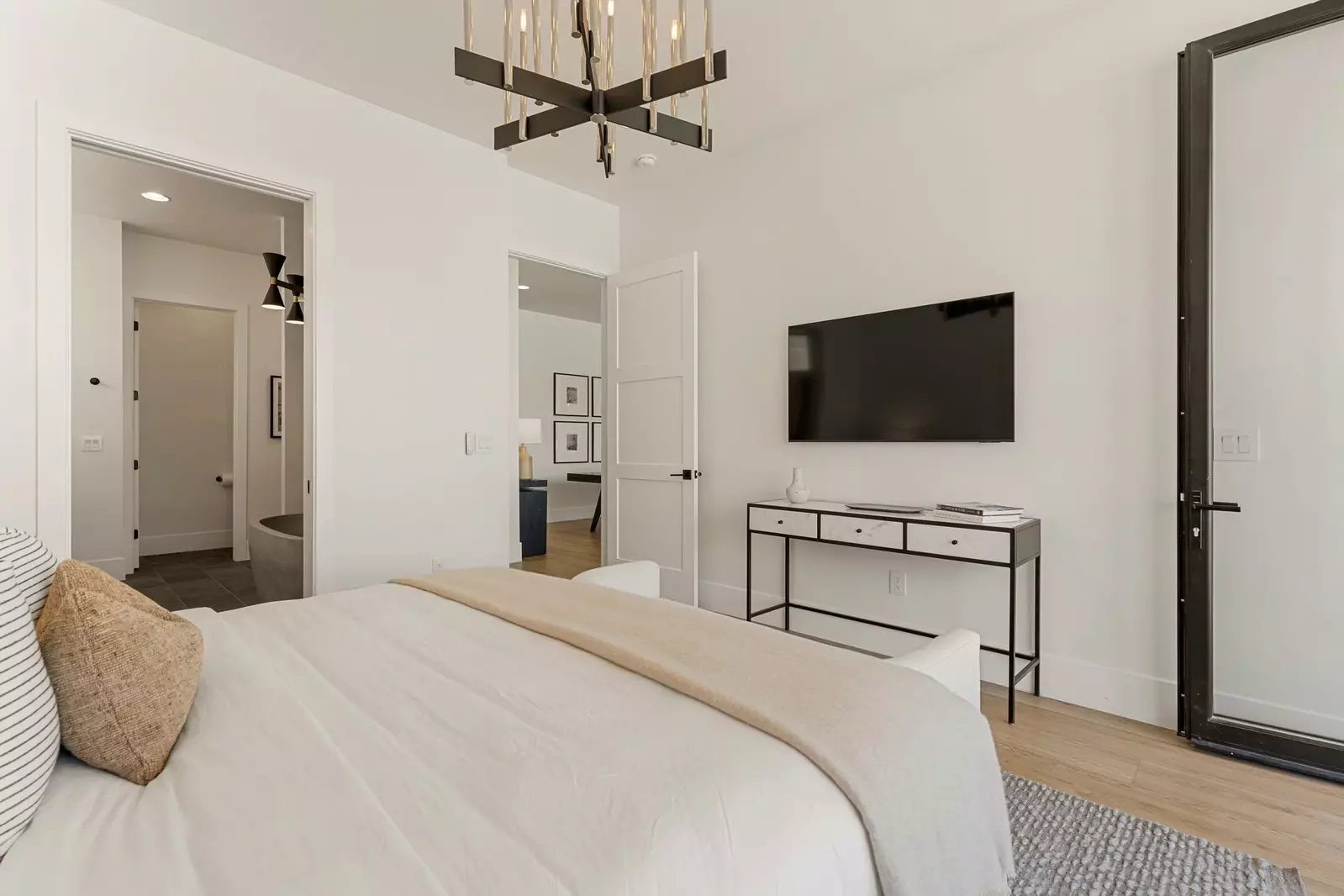 King Bedroom