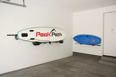 Garage & Amenities