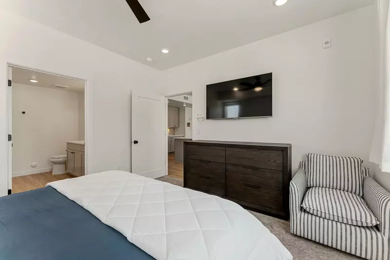 King Bedroom