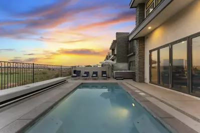 Coral Rock Vista