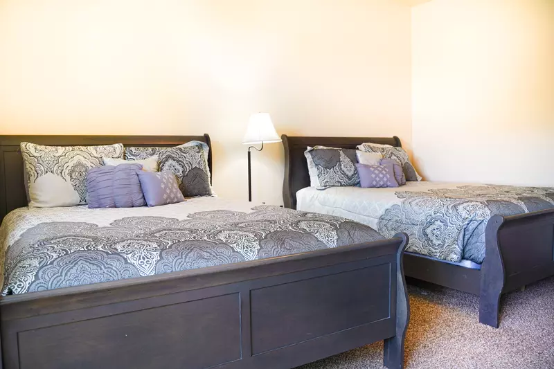 Queen Beds