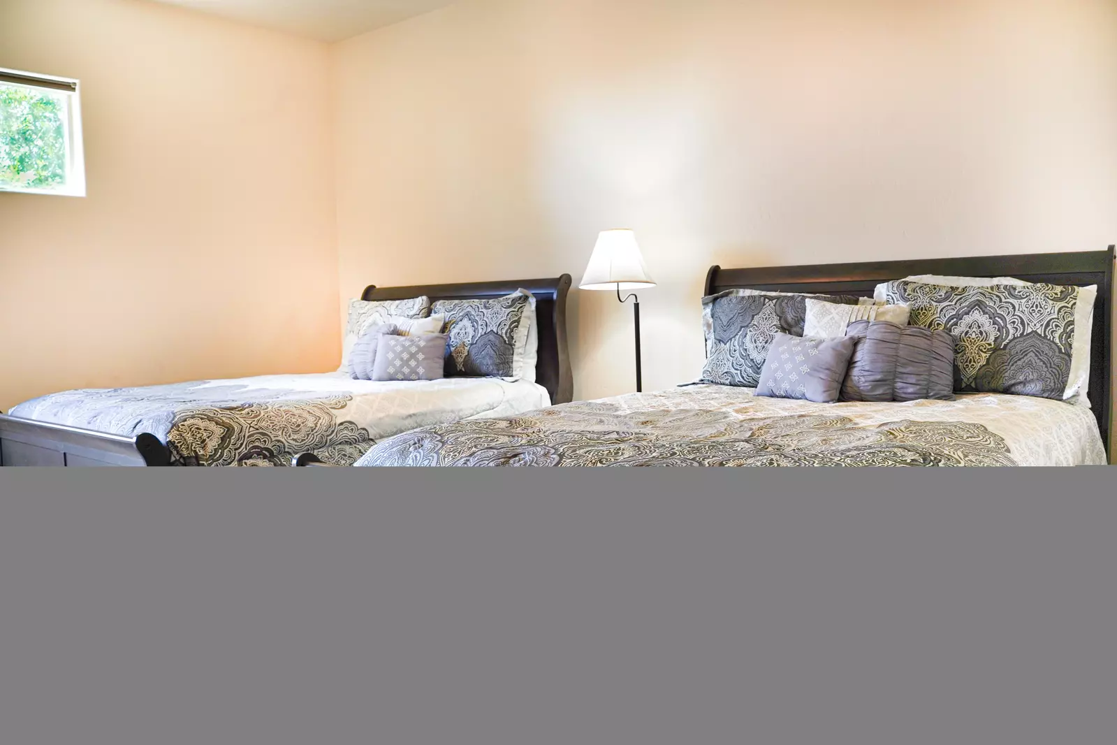 Queen Beds