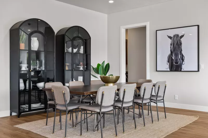 House 2: Dining Room