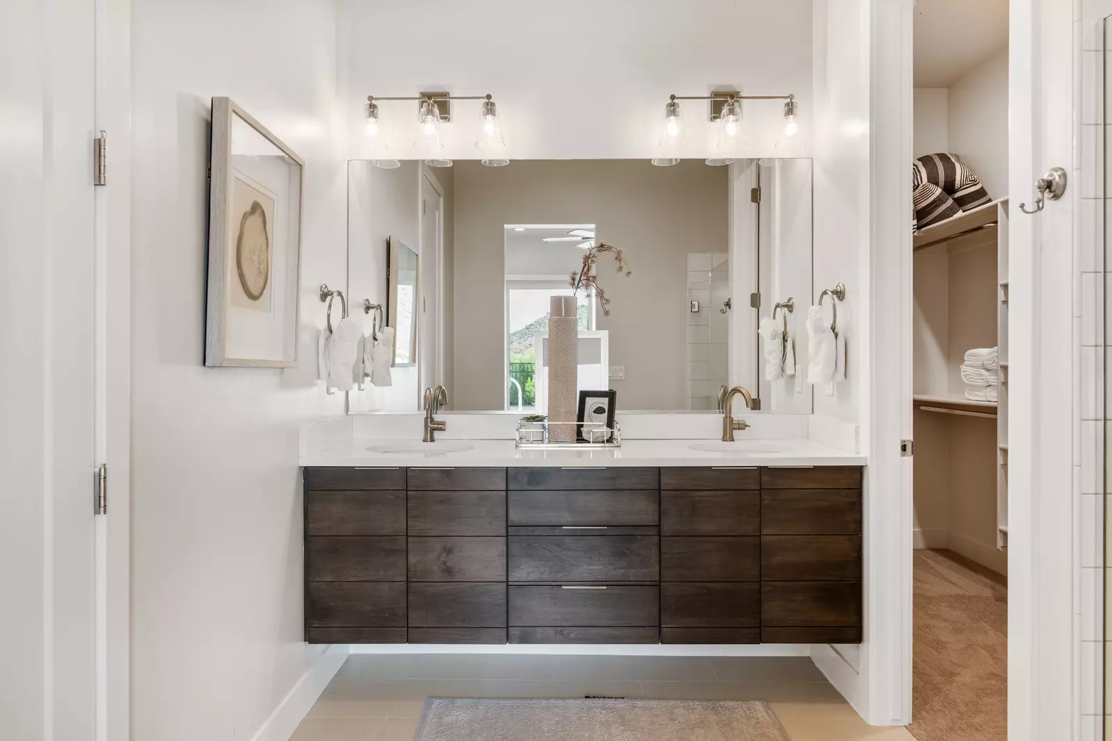 House 2: Bathroom