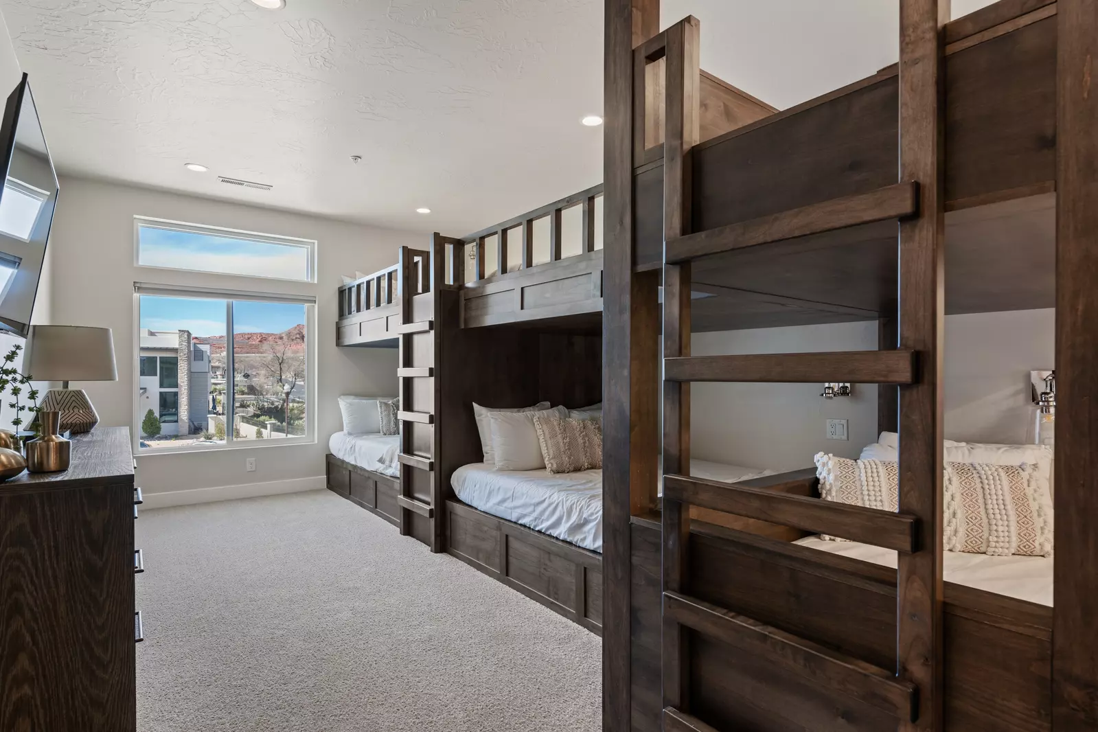 House 2: 2 Full/Full Bunks, 1 Twin/Twin Bunk