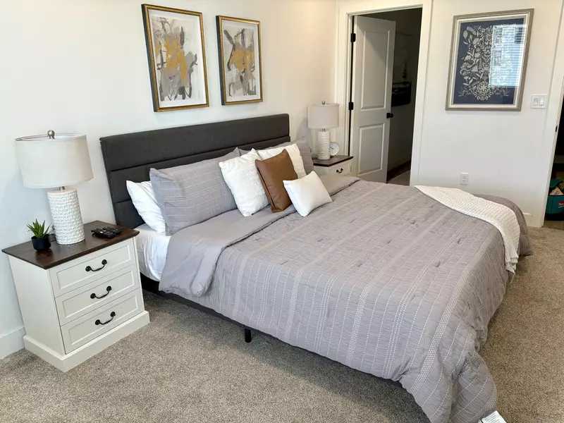 2nd Level King Bedroom