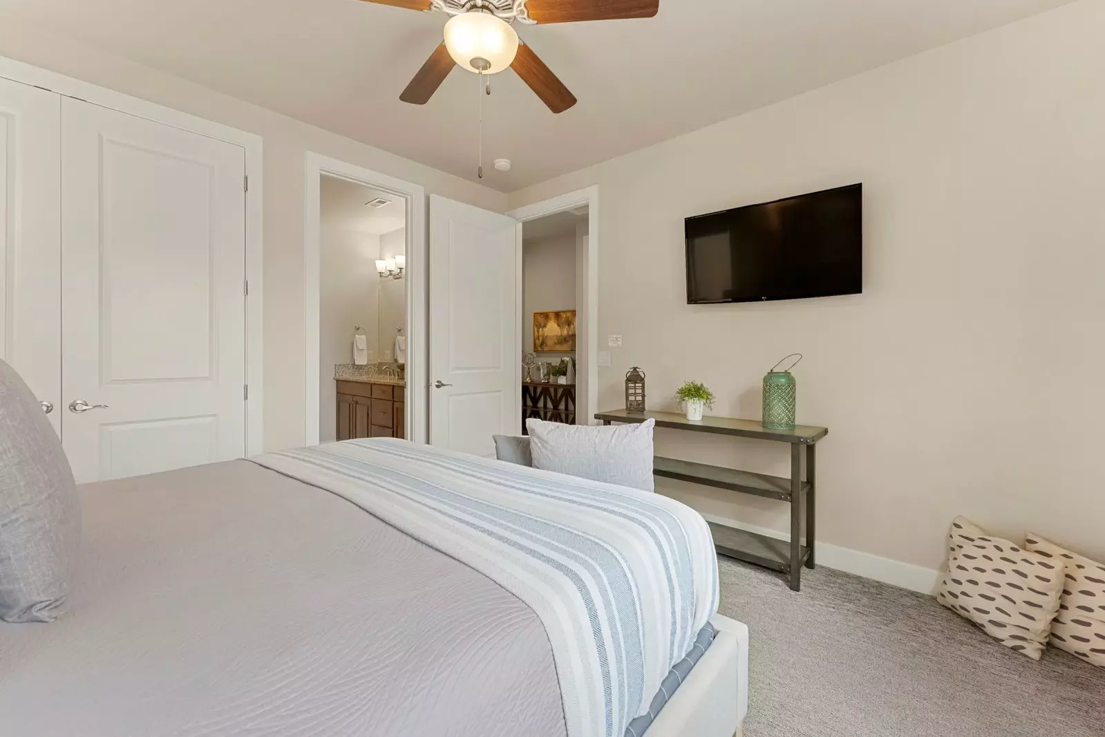 King Bedroom