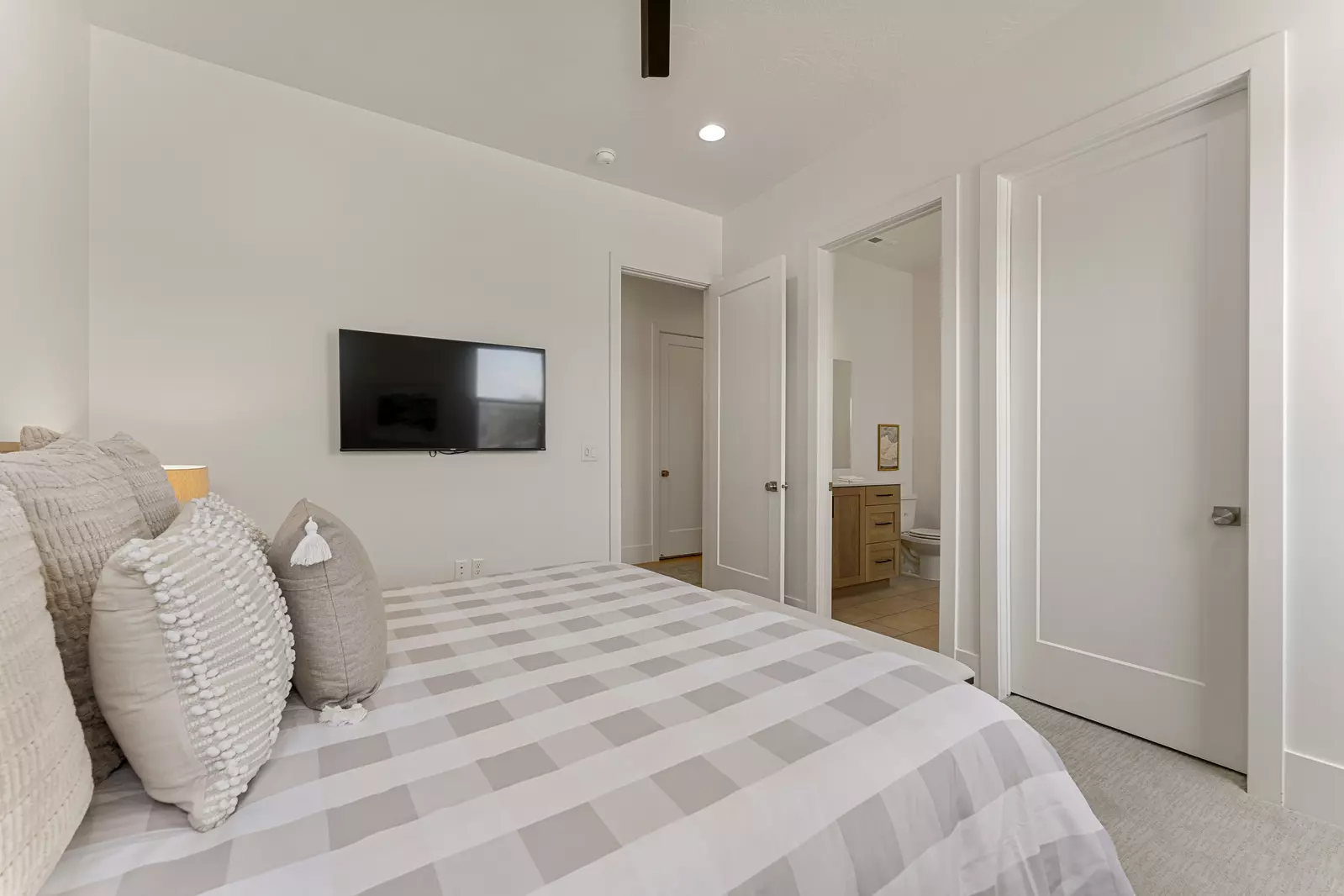 King Bedroom