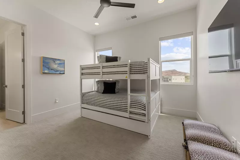 Full/Full Bunk with Twin Trundle