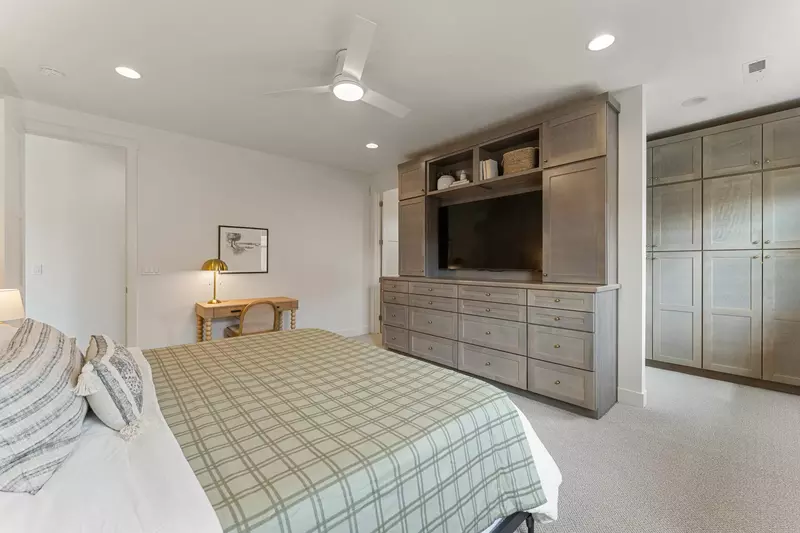 King Bedroom