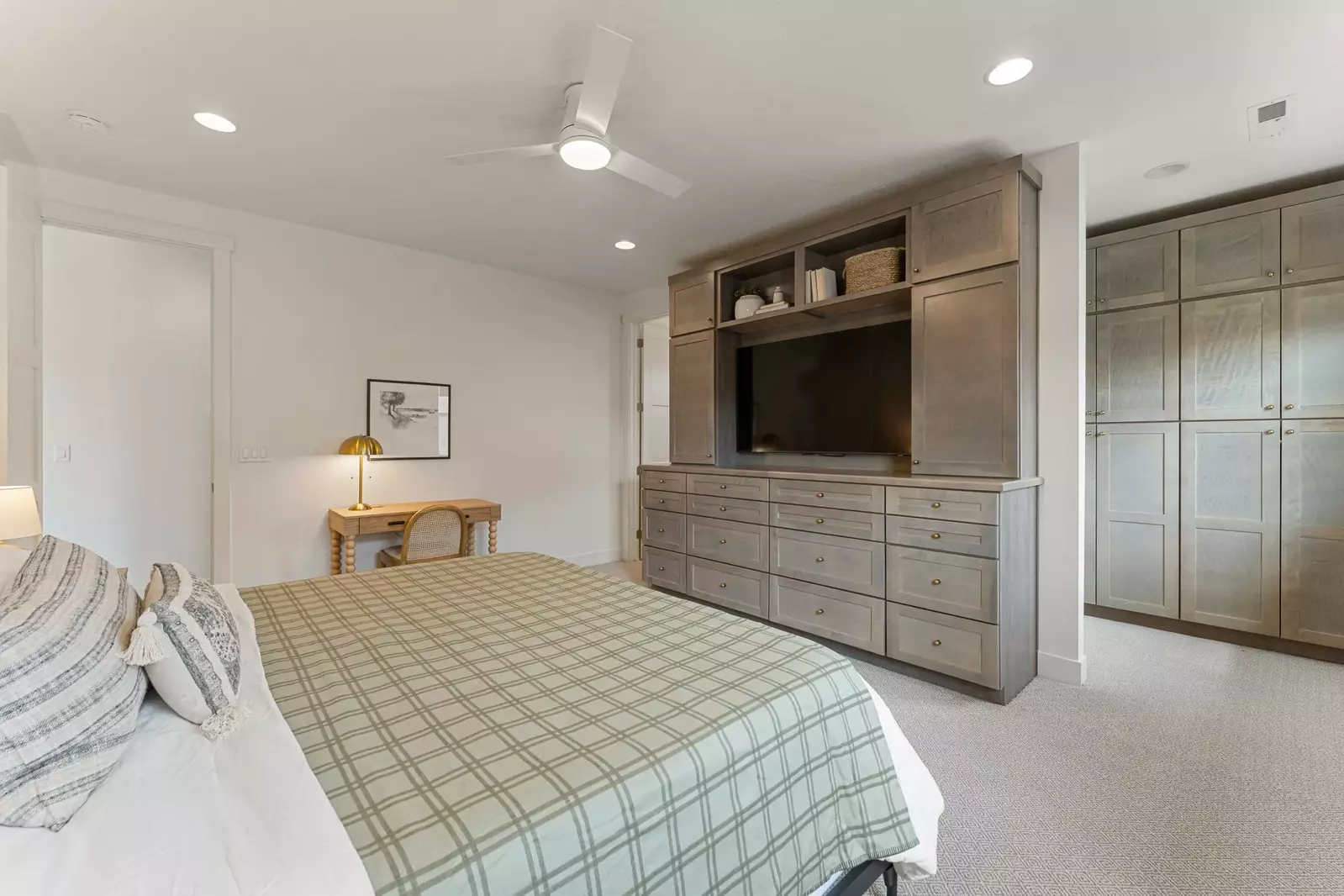 King Bedroom