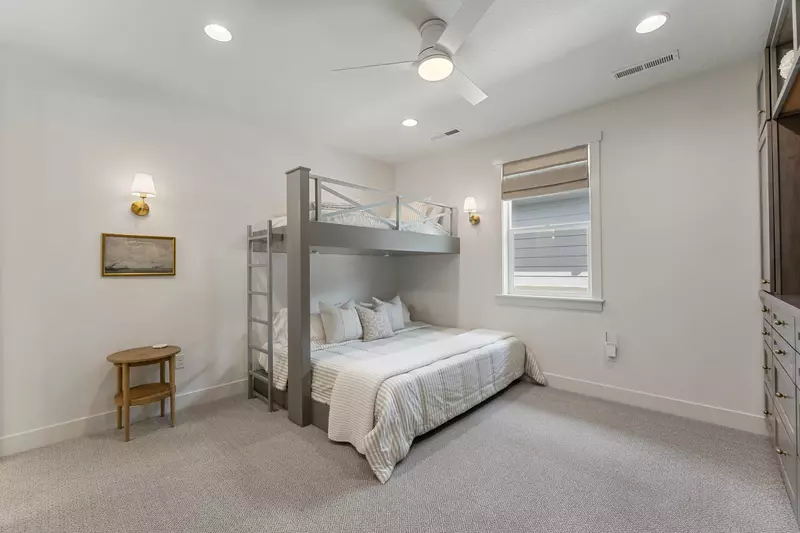 Twin/King Bunk Bed