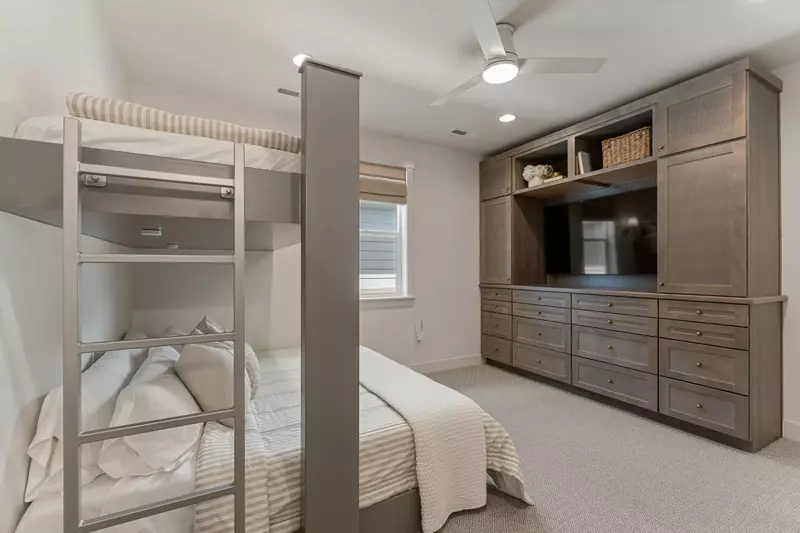 Twin/King Bunk Bed