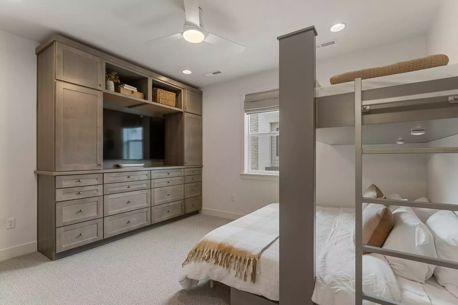 Twin/King Bunk Bed