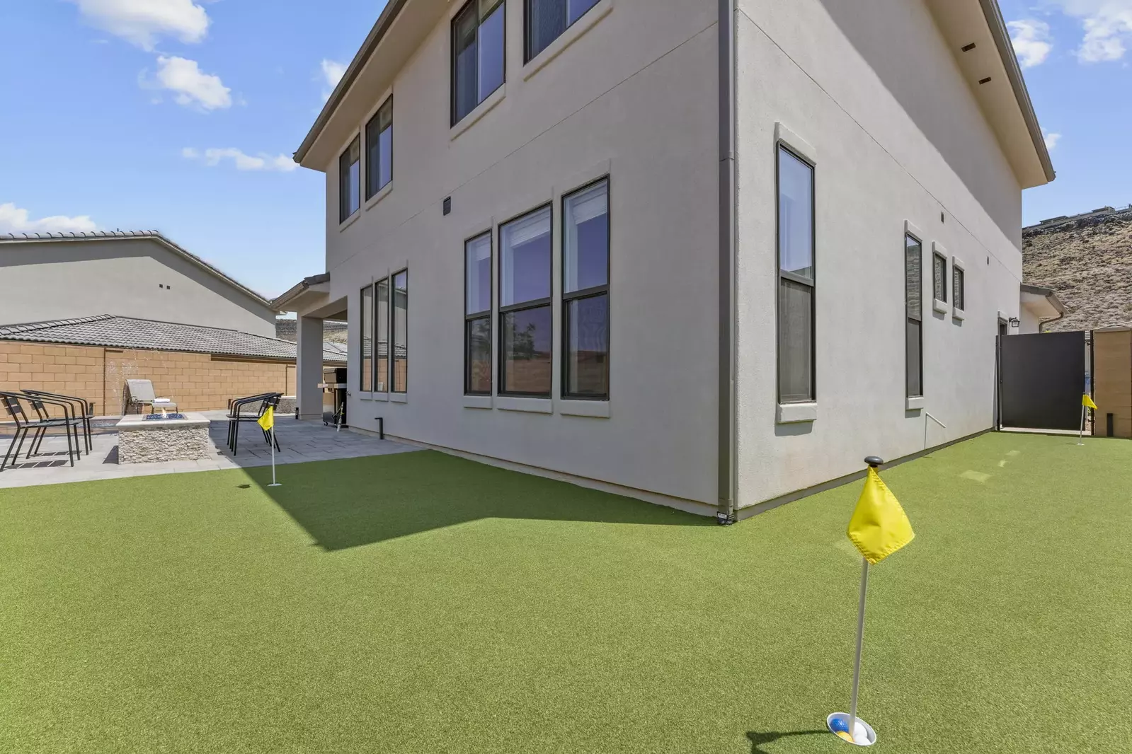 Private 3 Whole Putting Green