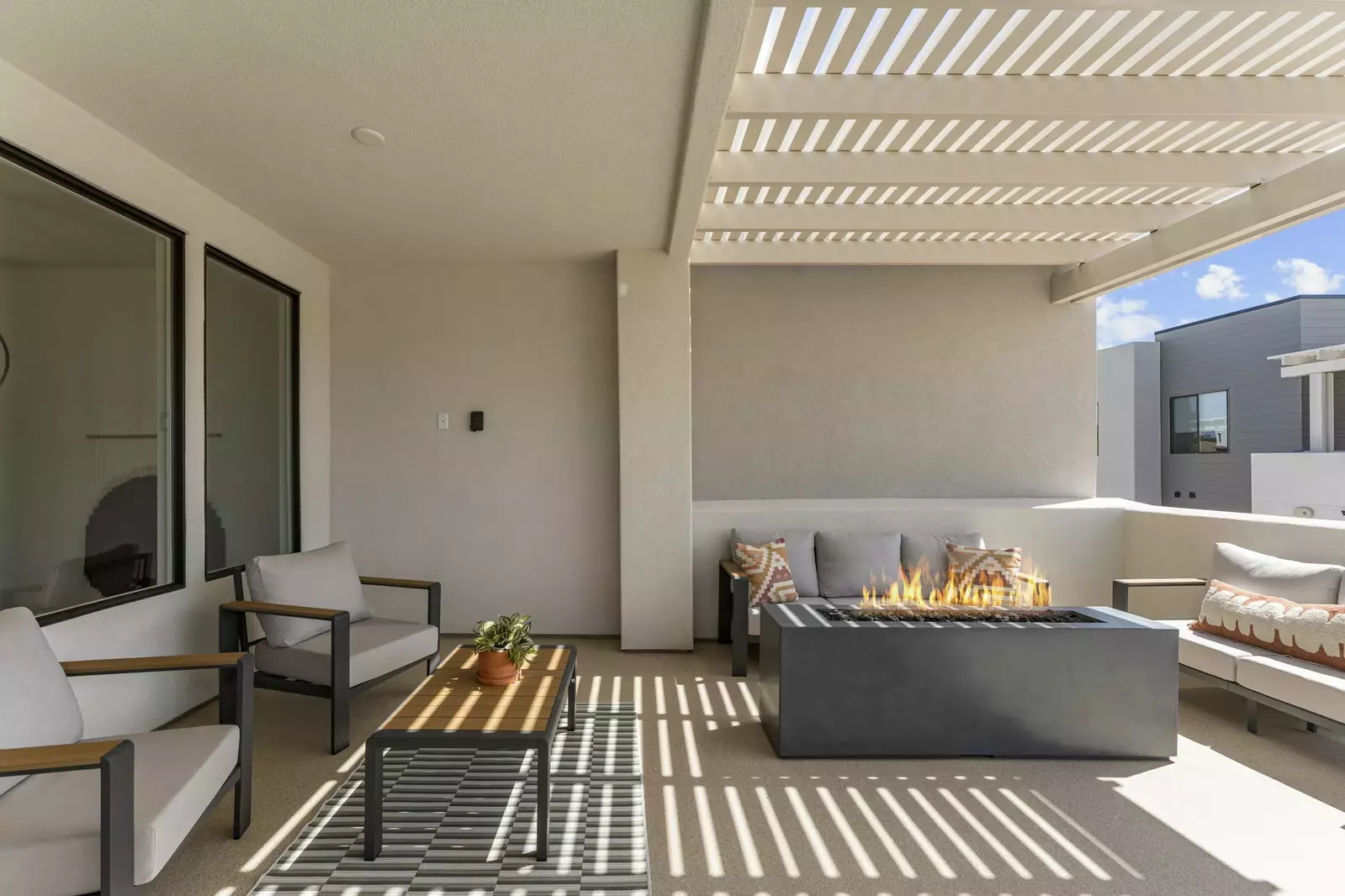 Private Hot tub + Fire Pit