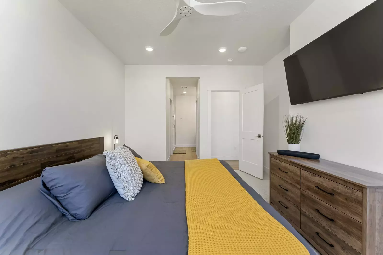 King Bedroom