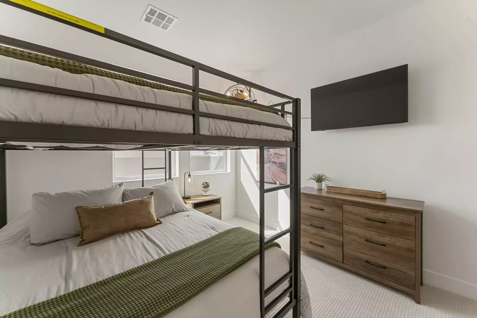 Queen/Queen Bunk Bed