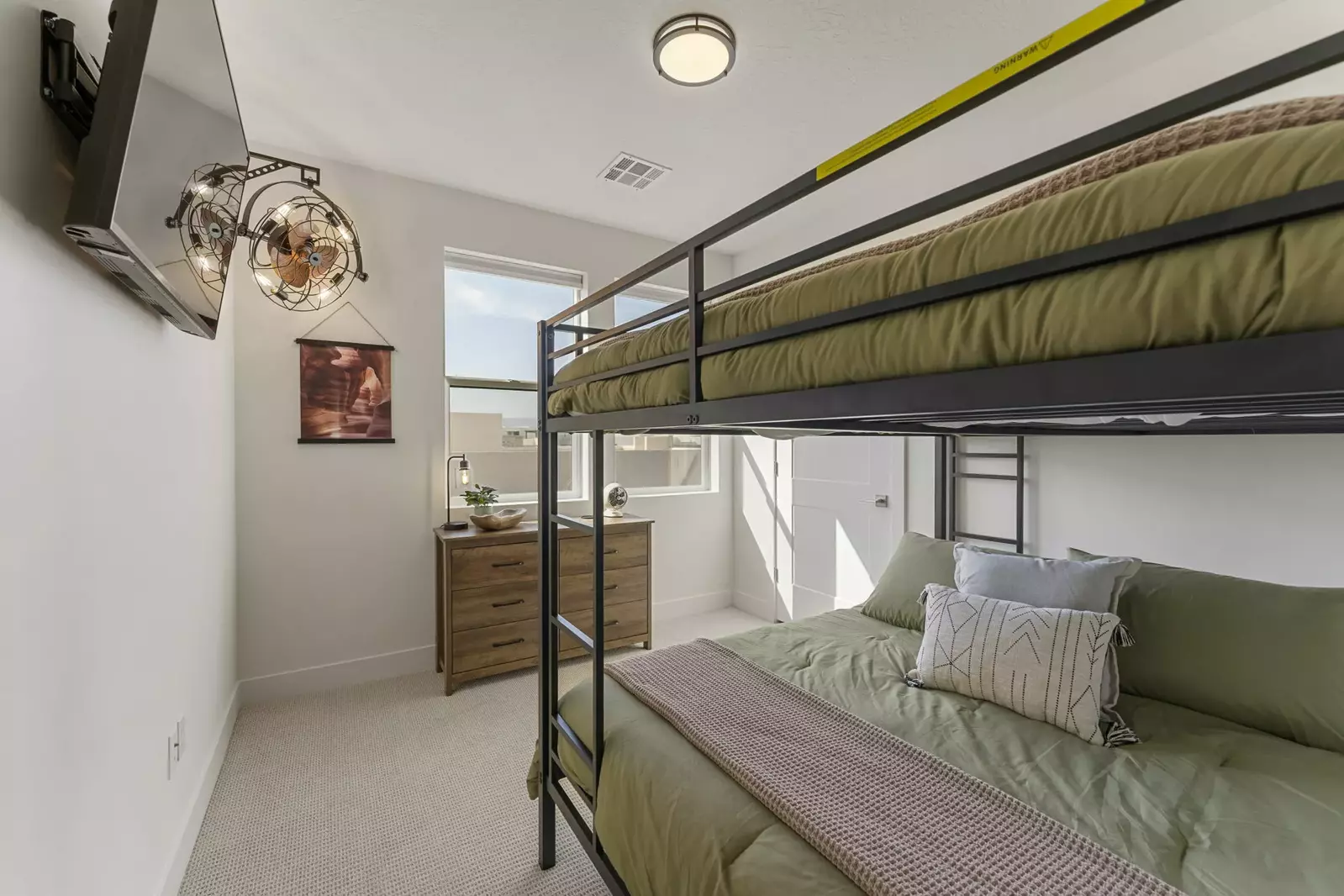 Queen/Queen Bunk Bed