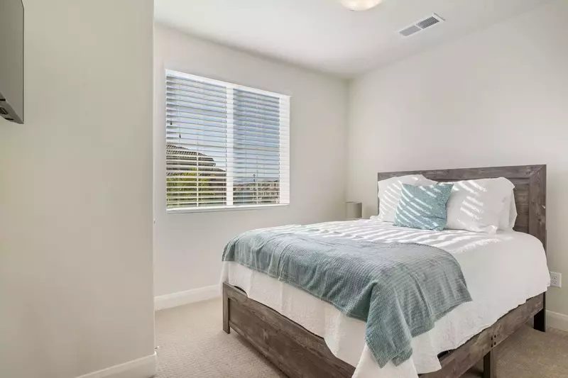 Queen Bed