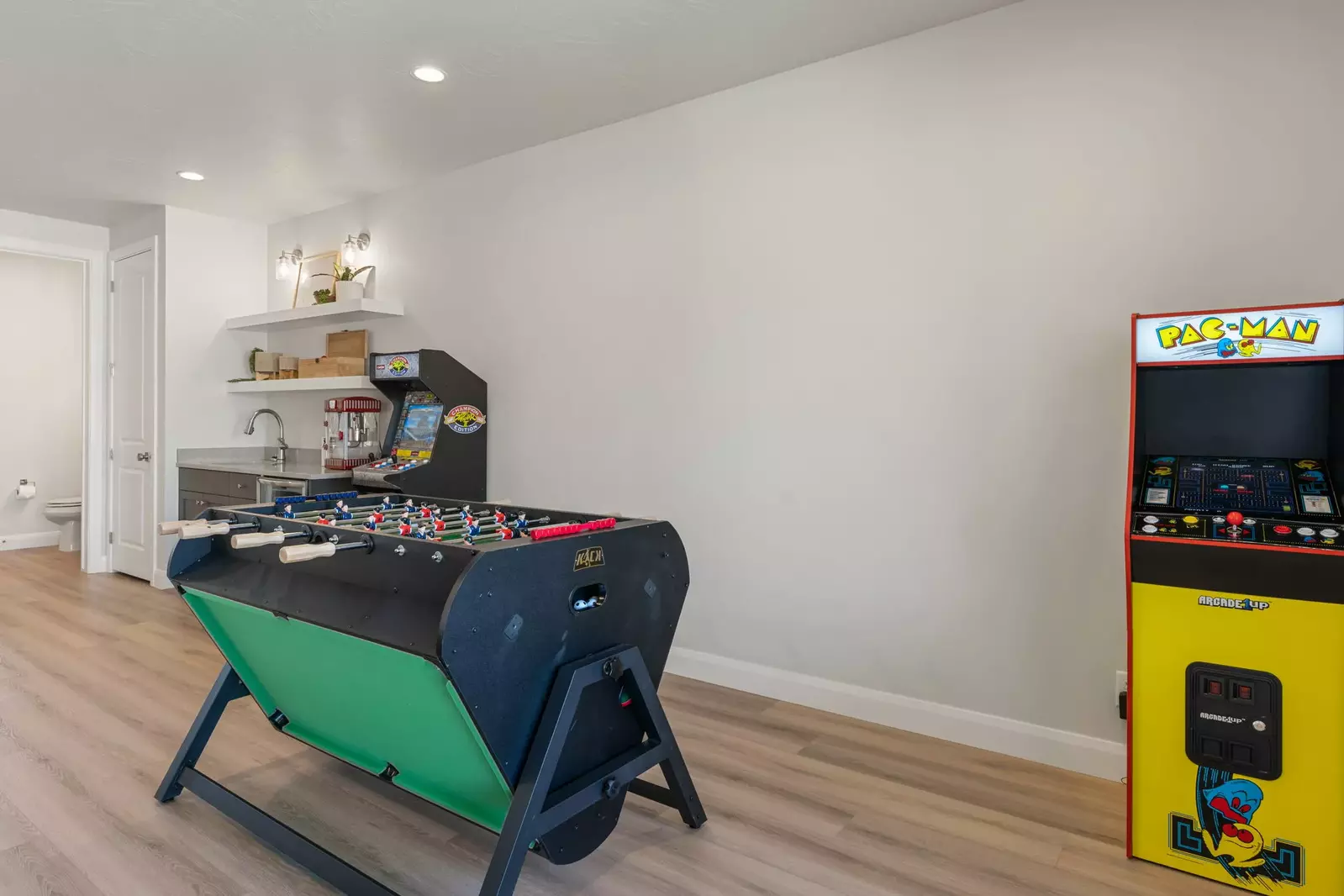 3rd Floor Family Room