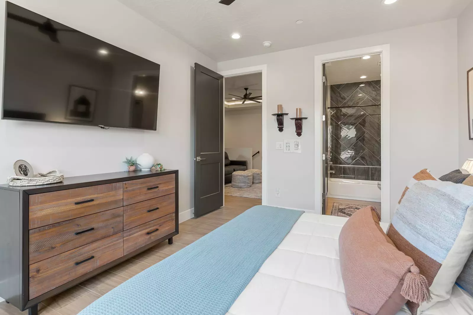 King Bedroom