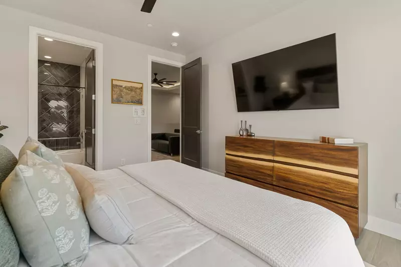 King Bedroom