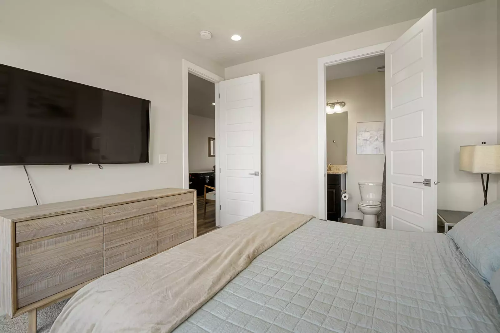 King Bedroom
