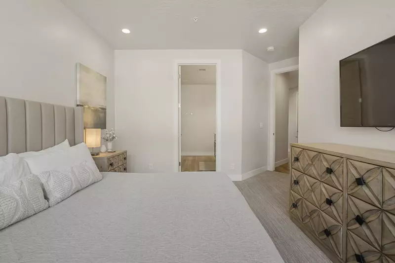 King Bedroom