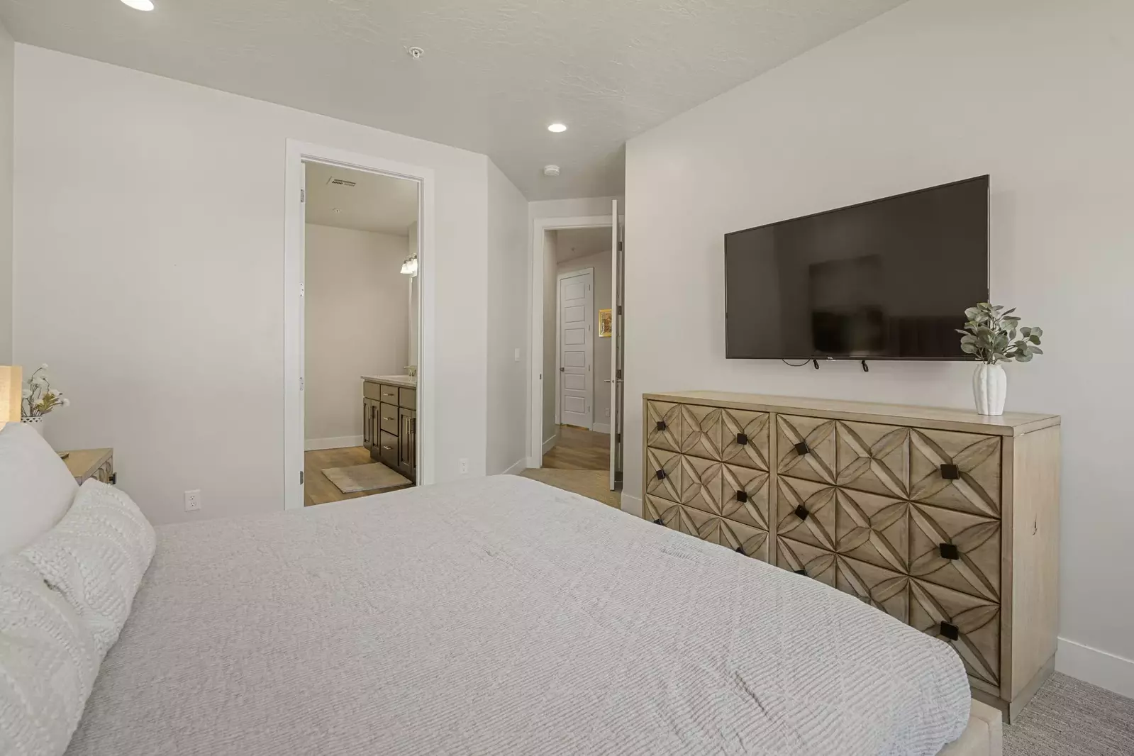 King Bedroom