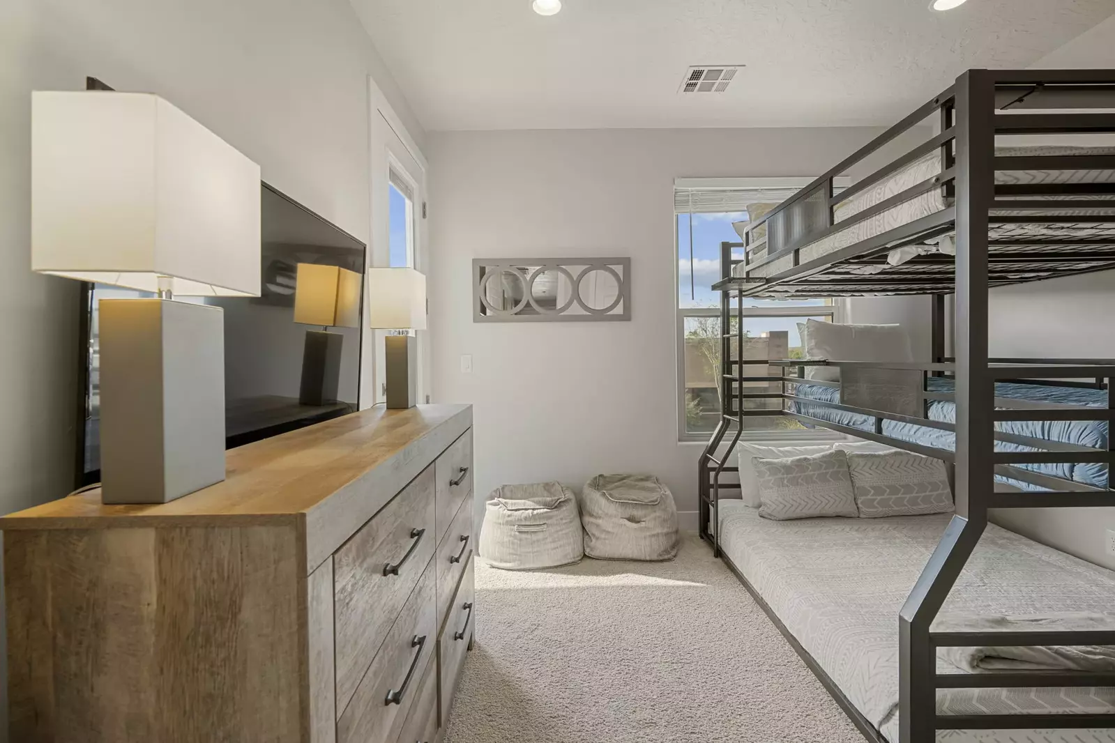 Double/Twin/Queen Bunk