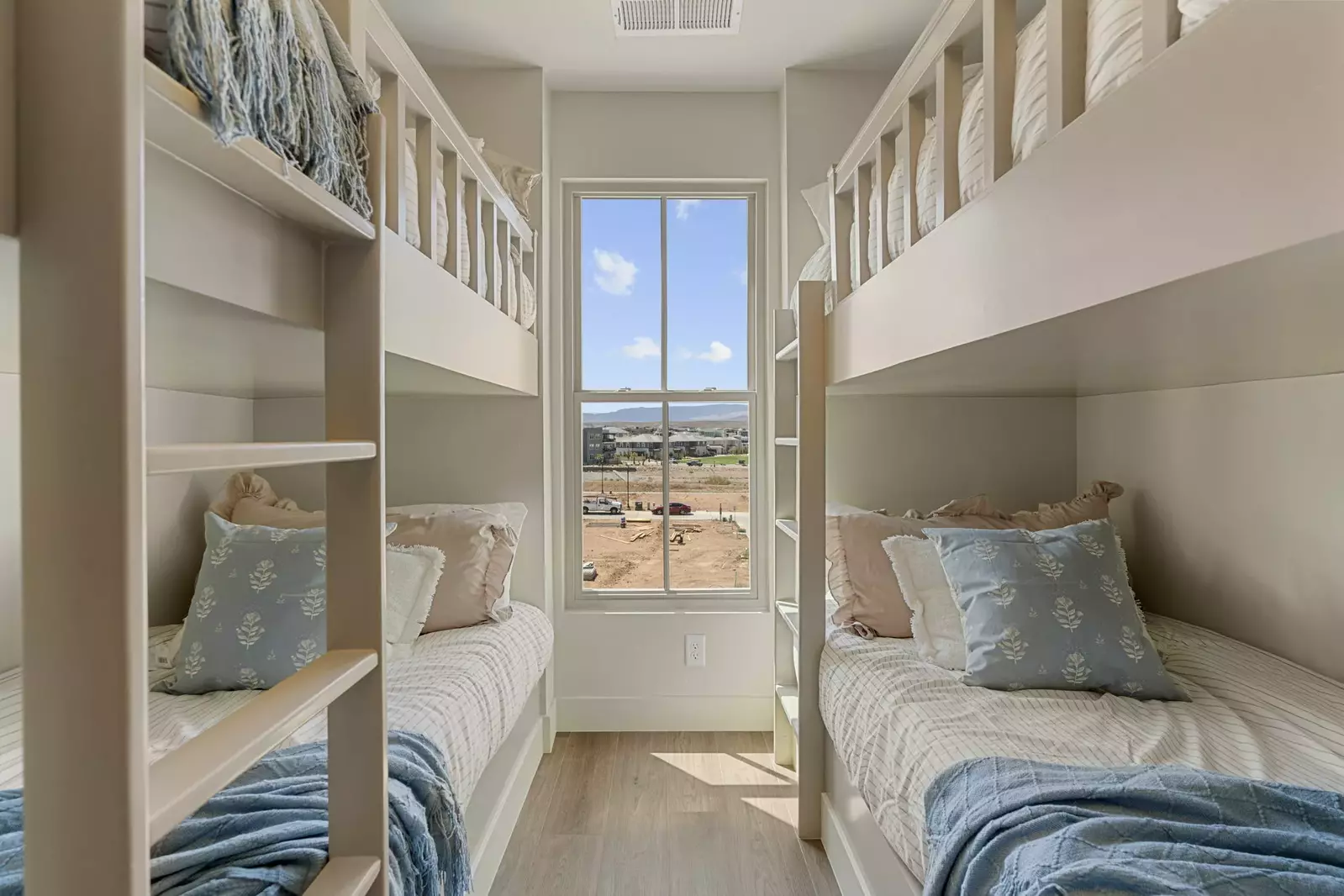2 Twin/Twin Bunks