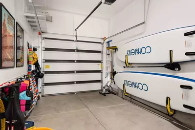 Garage / Paddleboards