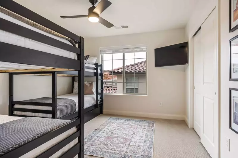 Twin/Twin Bunk, Twin/Twin Bunk with Twin Trundle