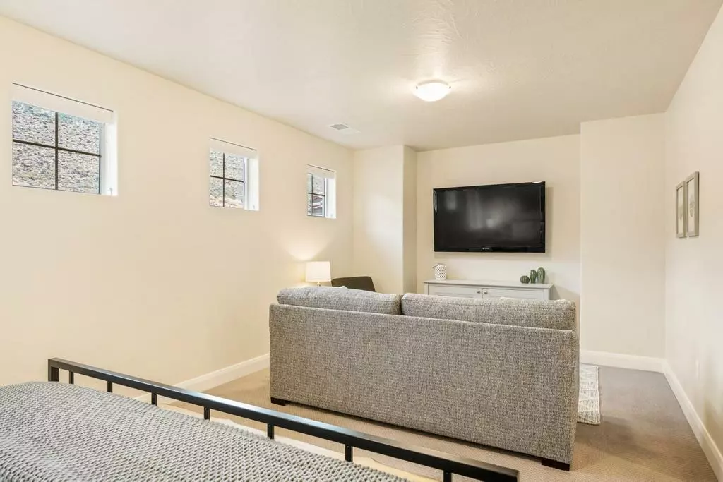 King Bedroom Area
