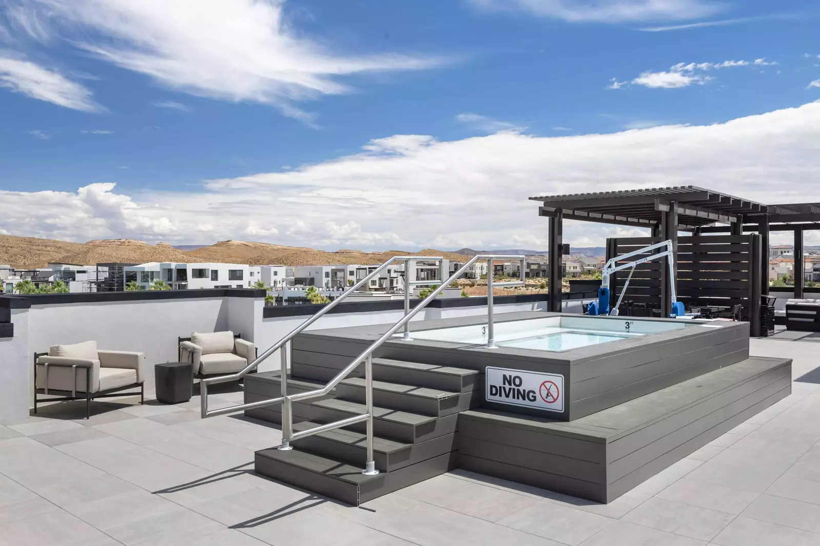 Promenade Deck Hot Tub