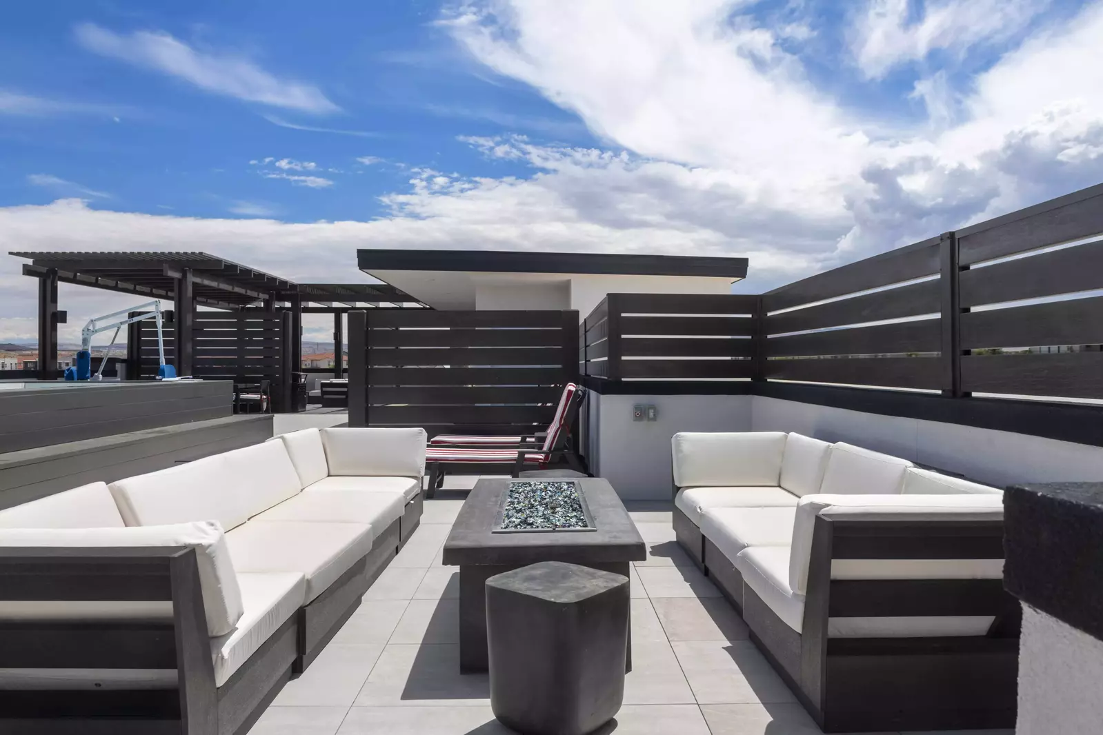 Promenade Deck Seating Area & Fire Table