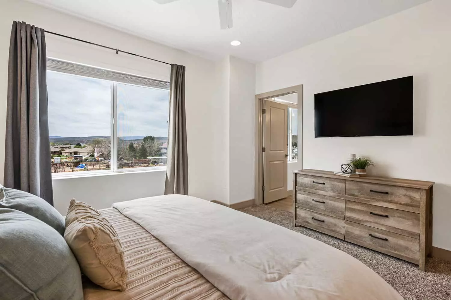 King Bedroom