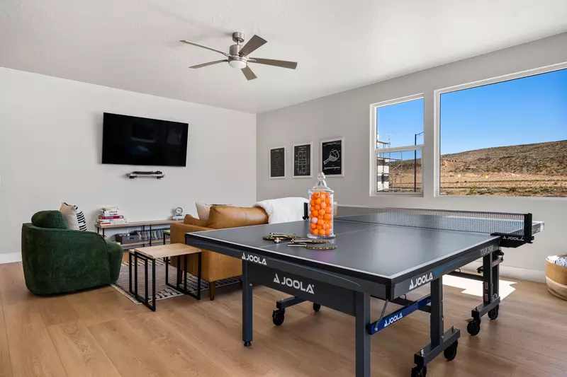Loft / Ping Pong Table