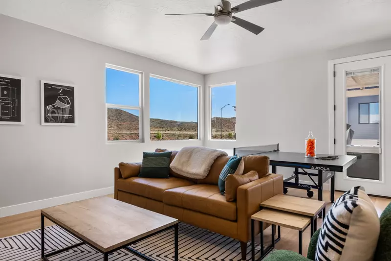 Loft / Ping Pong Table