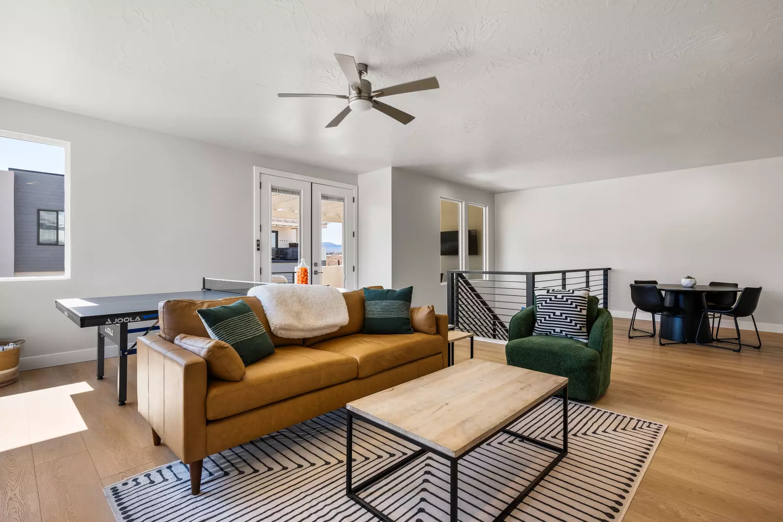 Loft / Ping Pong Table