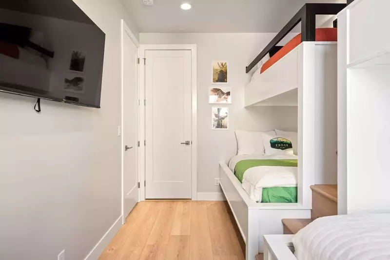 2 Twin/Double Bunk Beds