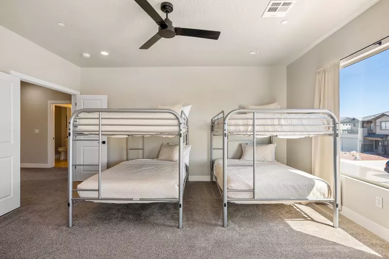 2 Double/Double Bunks