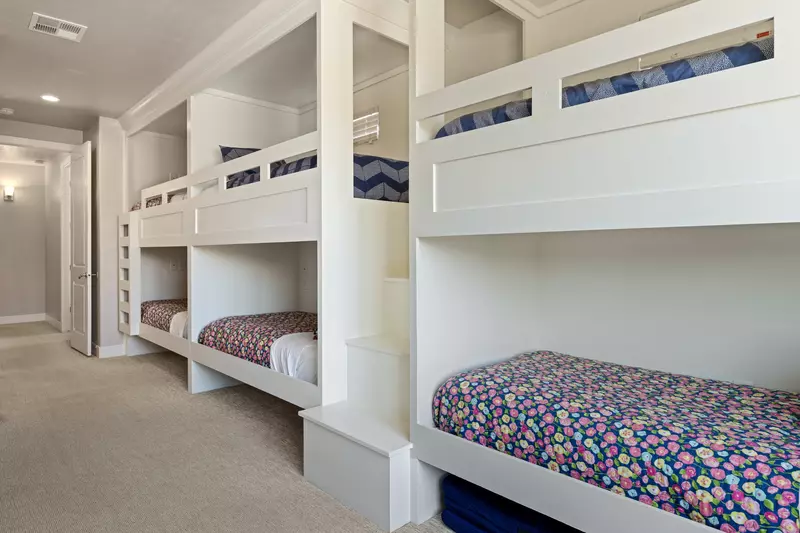5 Built in Twin/Twin Bunks