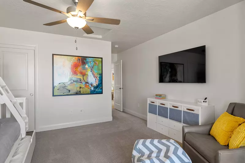 2 Twin/Full Bunk Room