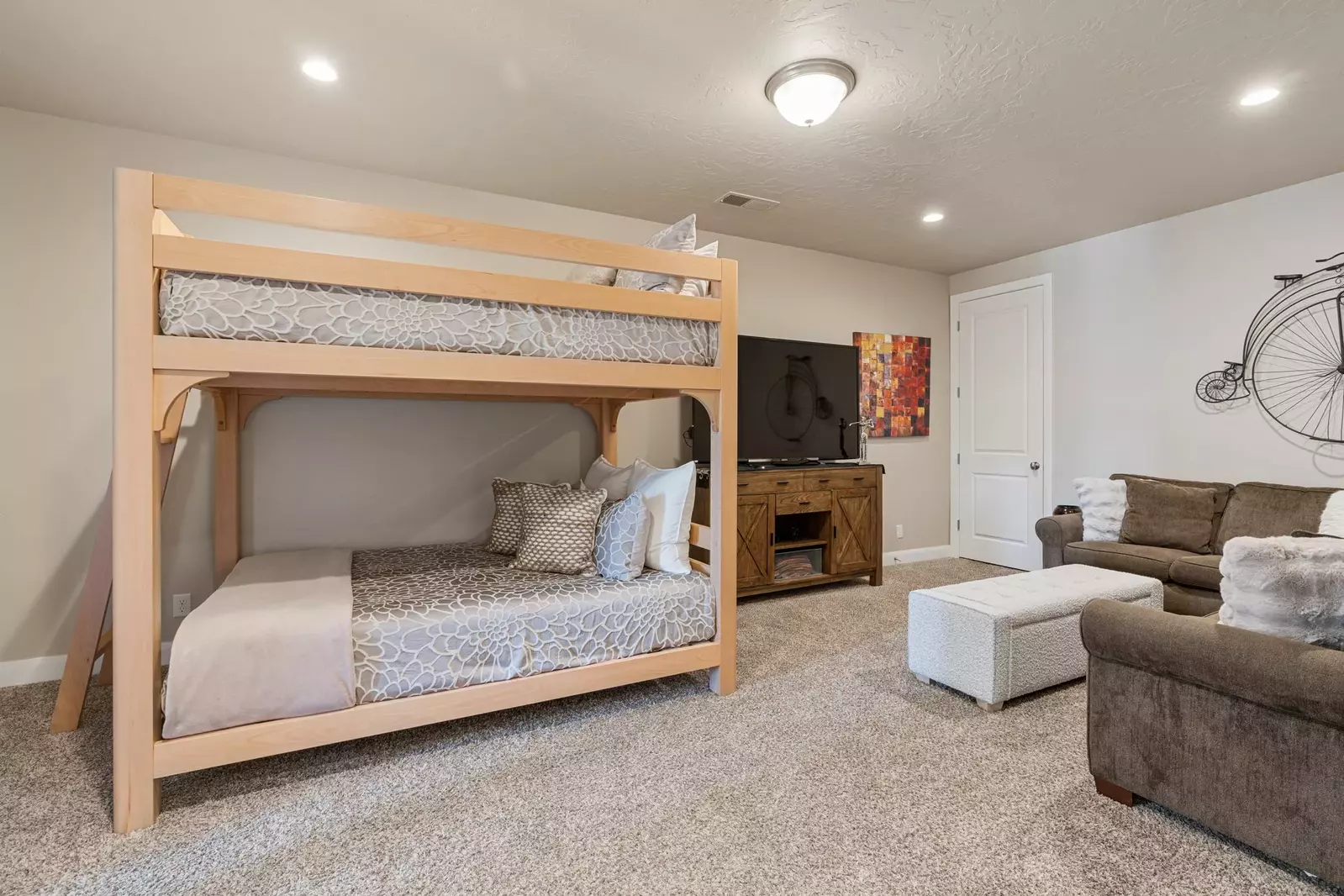 Loft Bedroom Full/Full Bunk Beds