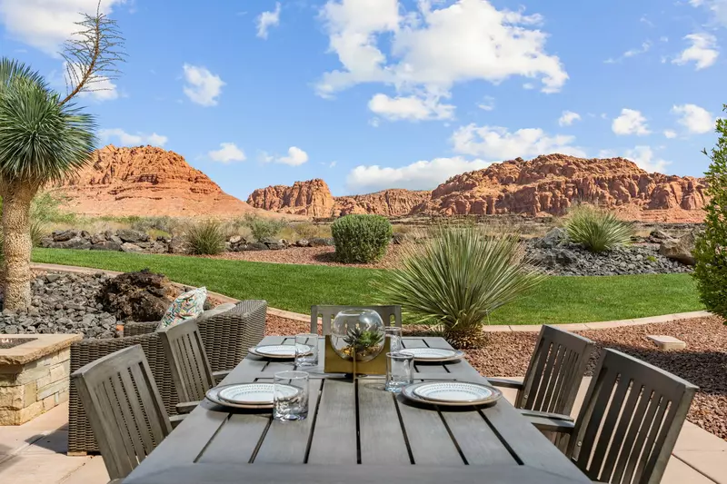 Outdoor Seating + Views