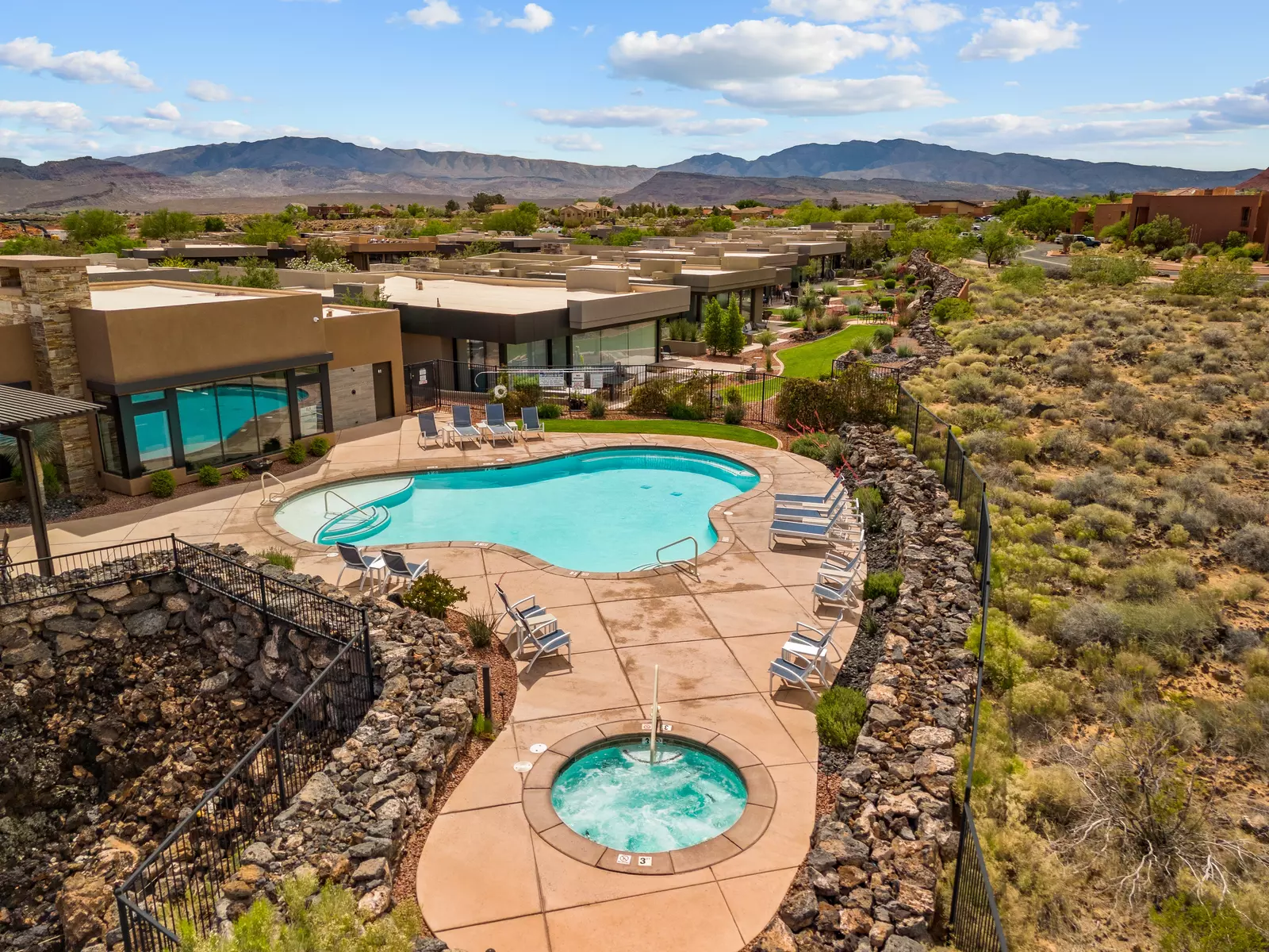 Clubhouse, Community Pool and Hot Tub