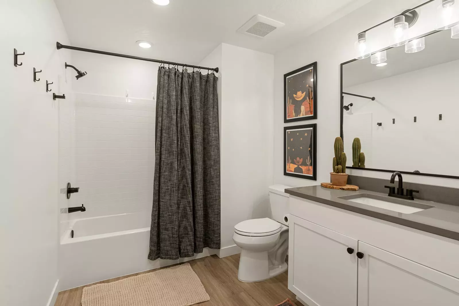 Full Bathroom